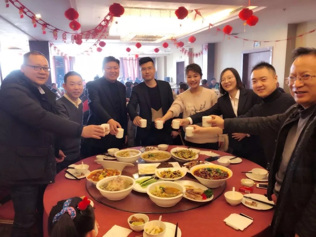 350vip浦京集团艾普喷涂机器人